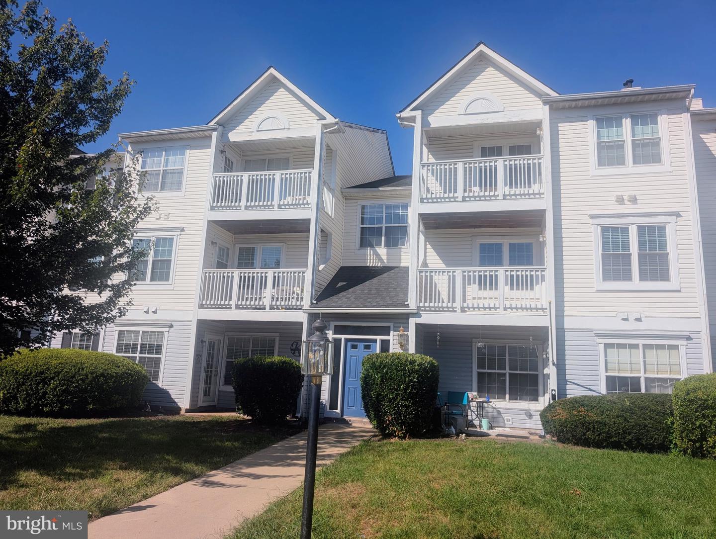 8050 LISLE DR #204 Property Photo 1