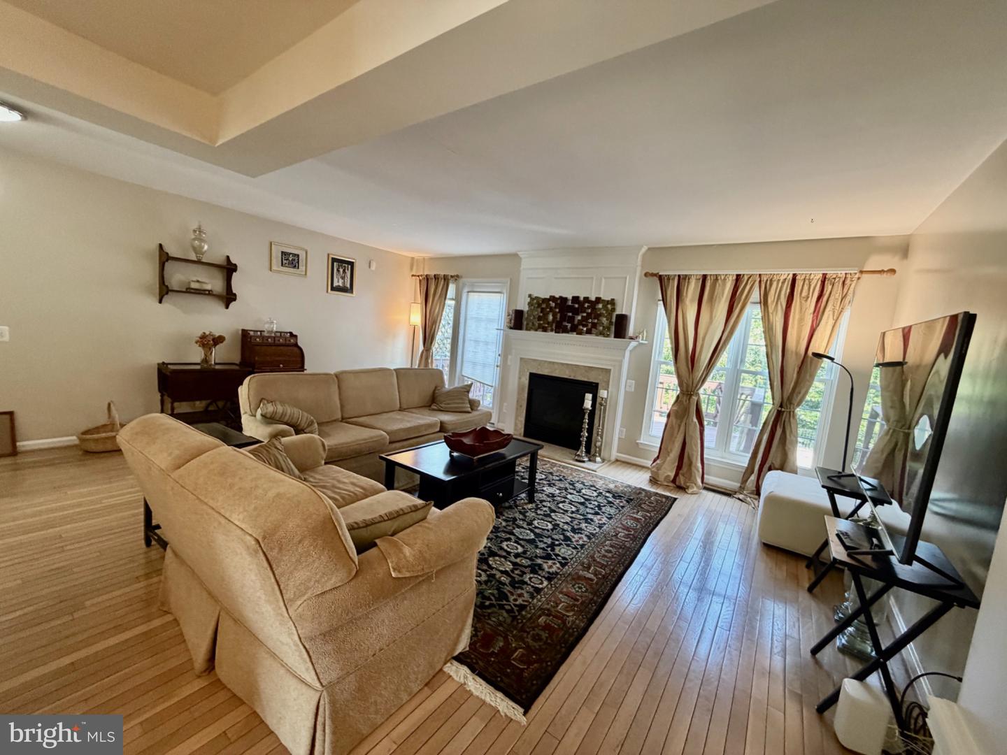 11535 Bertram St Property Photo 8