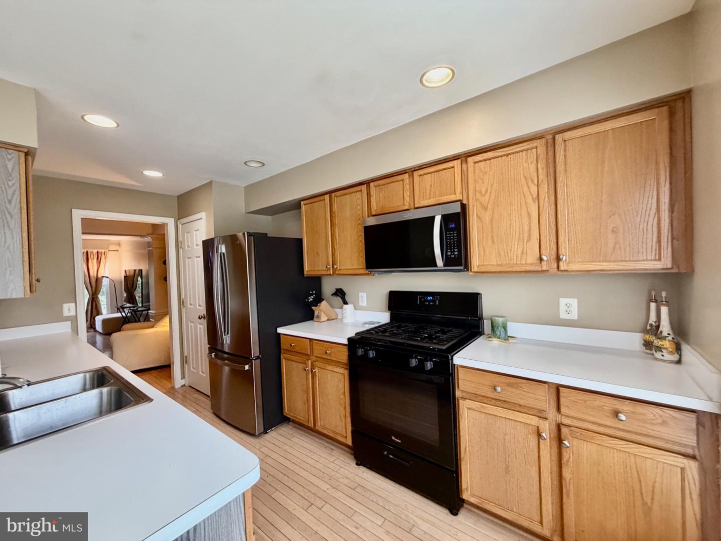 11535 Bertram St Property Photo 13