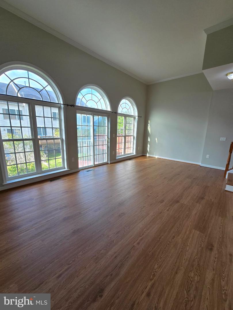 17513 Victoria Falls Dr Property Photo 4