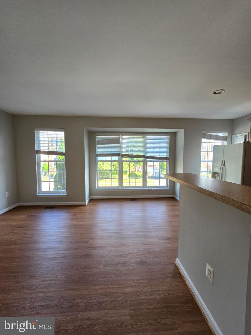 17513 Victoria Falls Dr Property Photo 6