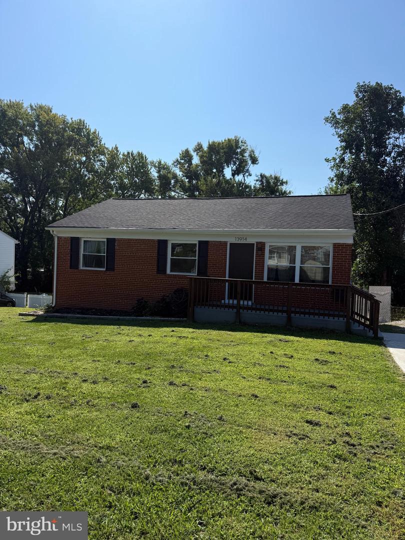 13914 Mathews Dr Property Photo 1