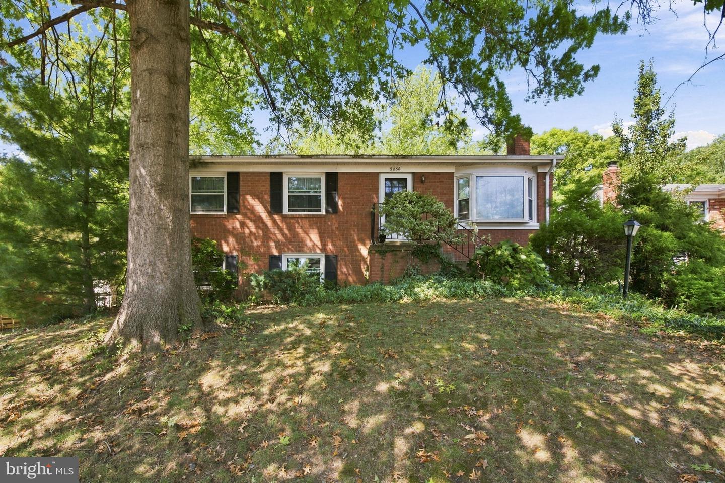 5256 MEDWICK CT Property Photo 1
