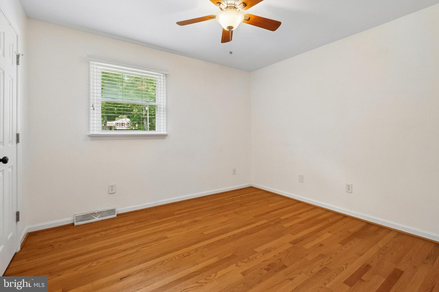4503 Jennifer Property Photo 9