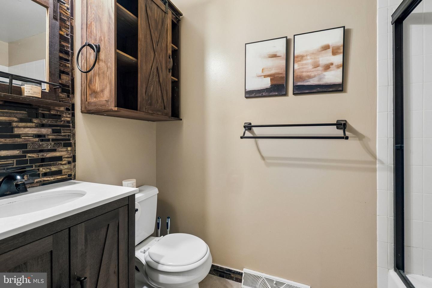 4503 Jennifer Property Photo 11
