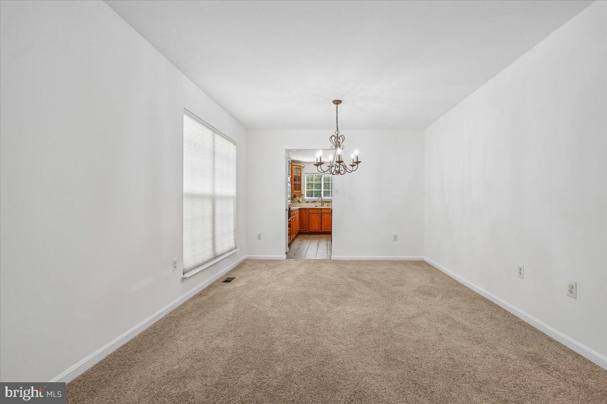 8737 Hackney Dr Property Photo 3