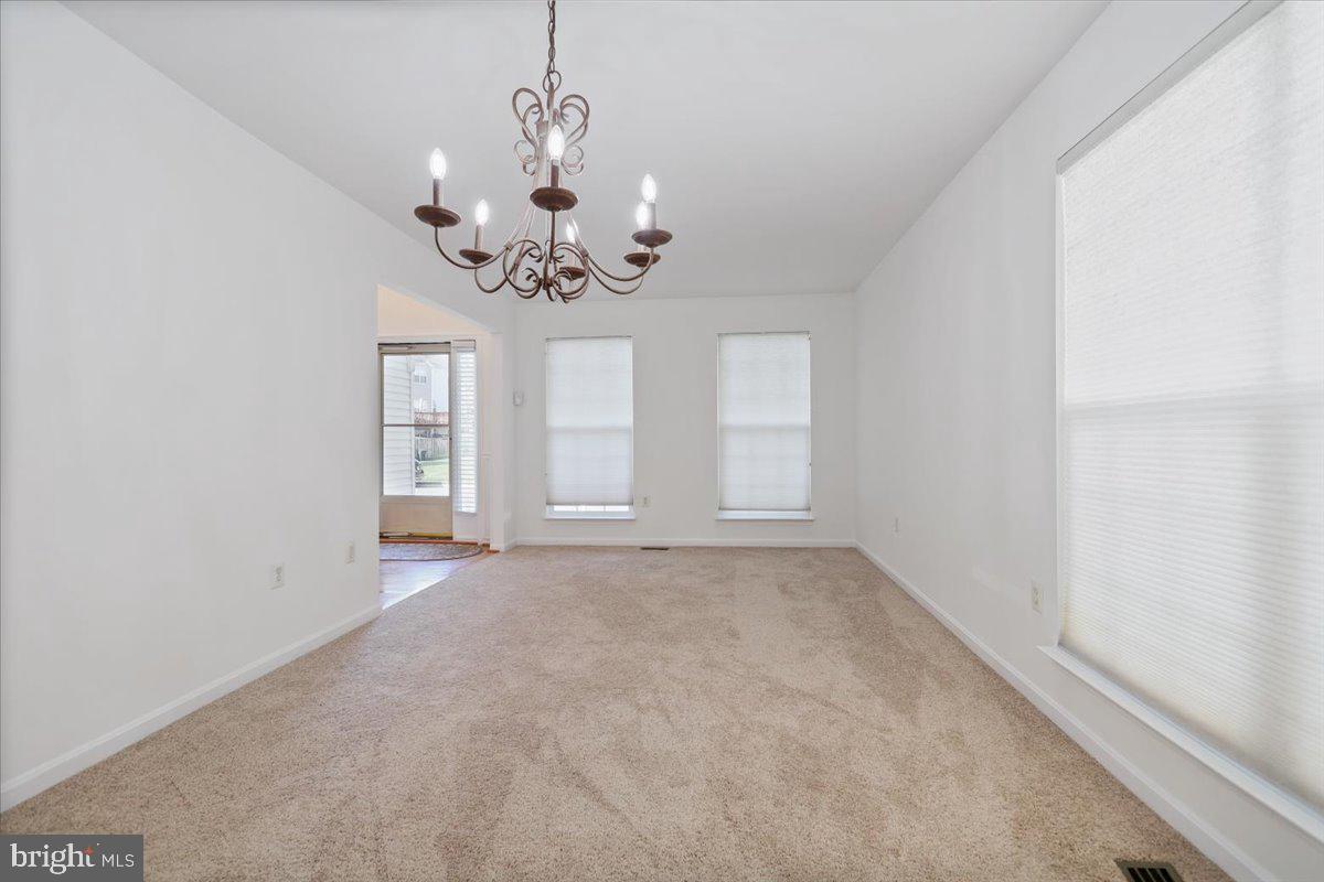 8737 Hackney Dr Property Photo 5