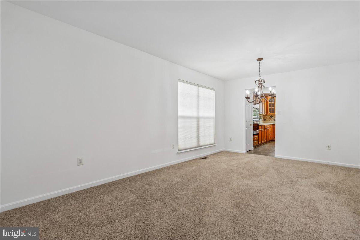 8737 Hackney Dr Property Photo 6