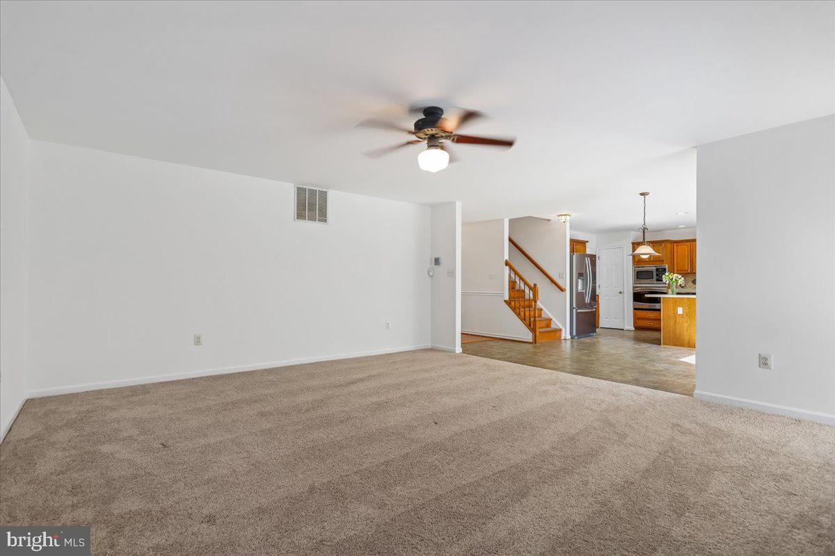 8737 Hackney Dr Property Photo 21
