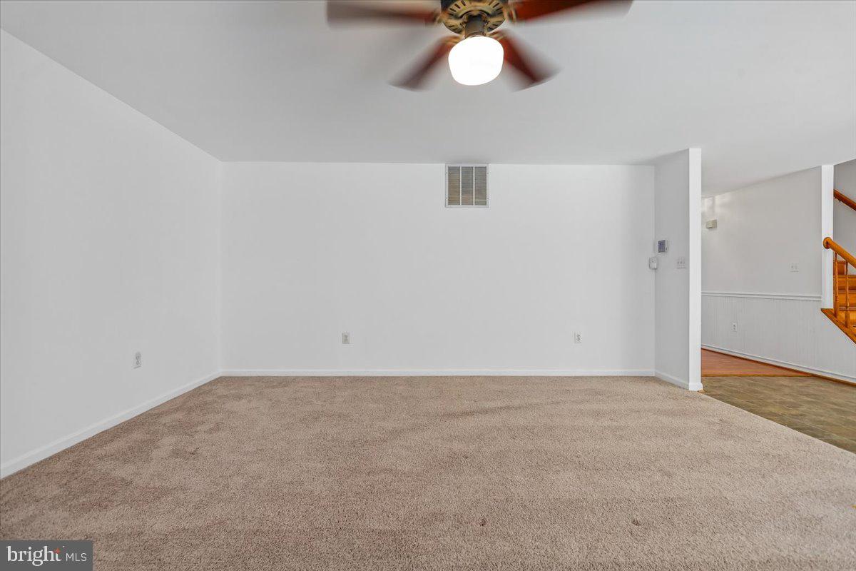 8737 Hackney Dr Property Photo 22