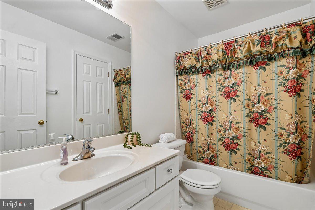 8737 Hackney Dr Property Photo 34