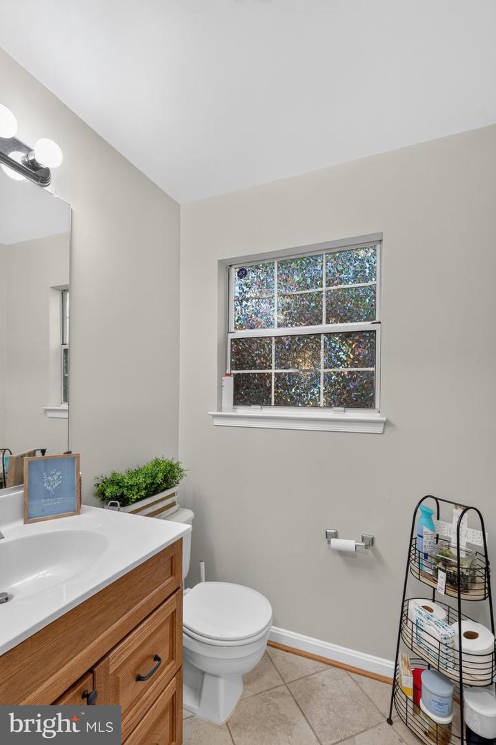 10925 Postern Ct Property Photo 11