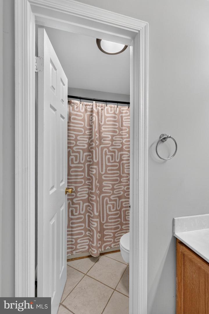 10925 Postern Ct Property Photo 12