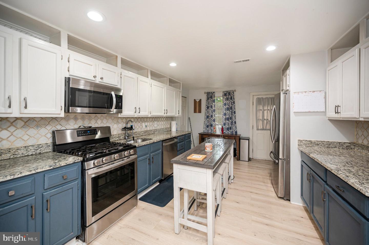 3932 Oakdale Cir Property Photo 8