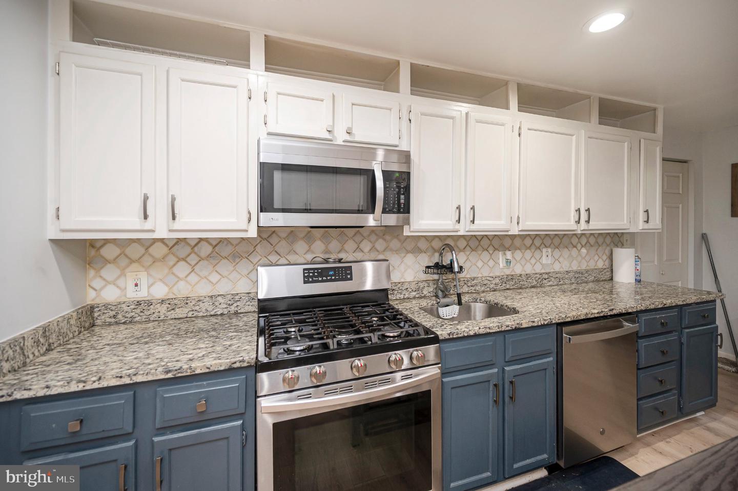 3932 Oakdale Cir Property Photo 12