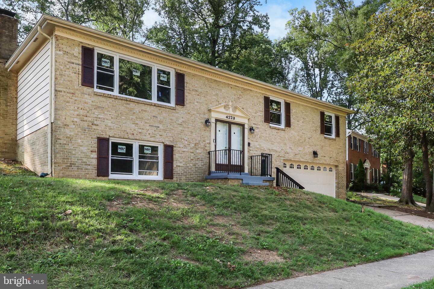 4223 Avon Drive Property Photo 2