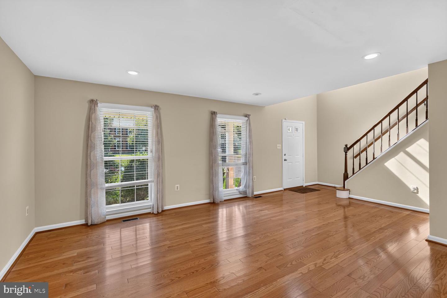 8219 Crackling Fire Dr Property Photo 6