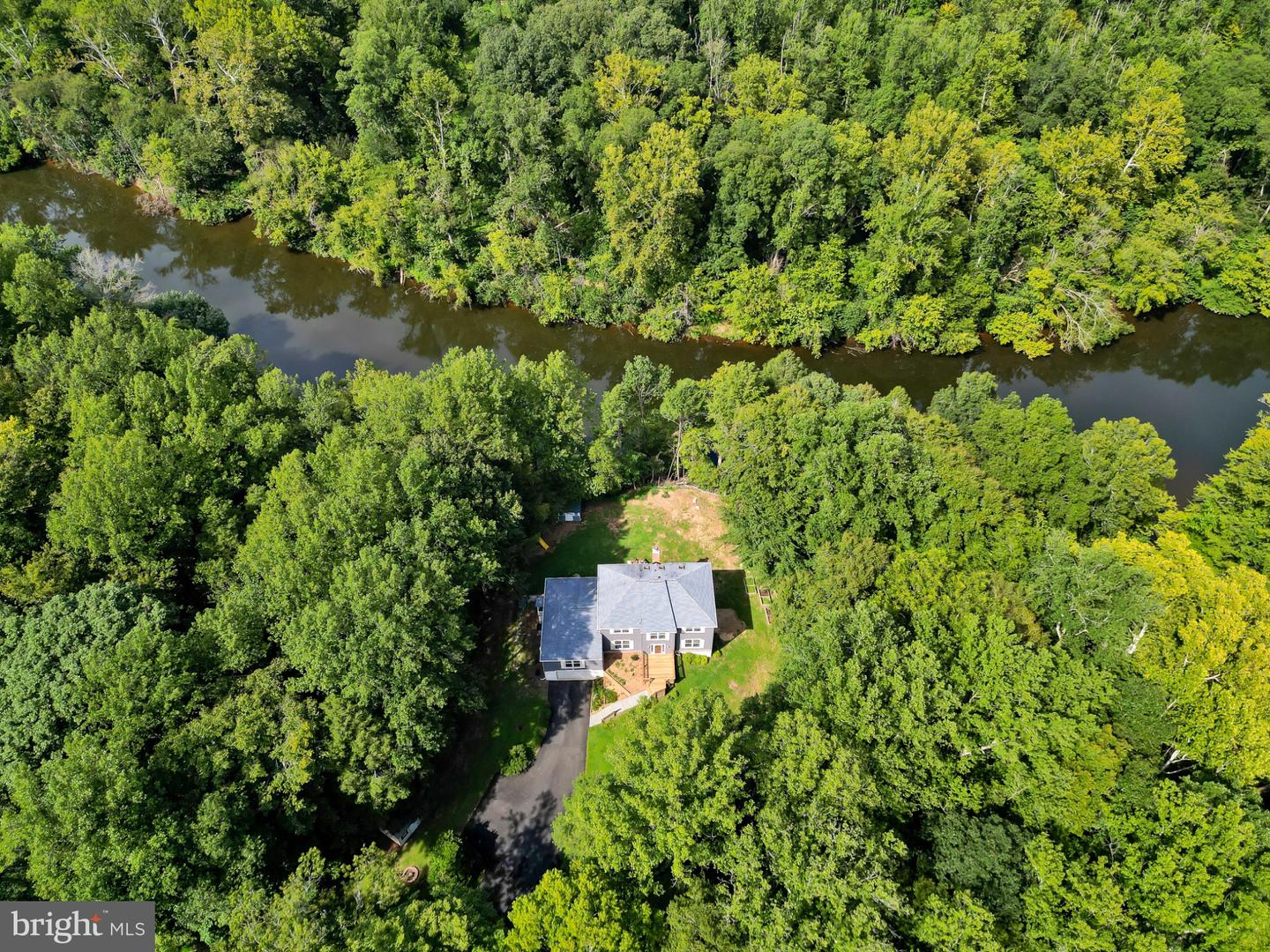 7492 Devon Ln Property Photo 1