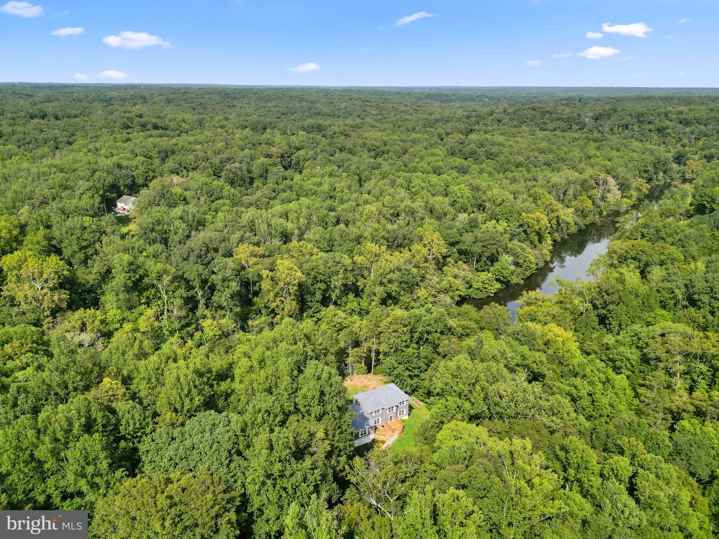 7492 Devon Ln Property Photo 2