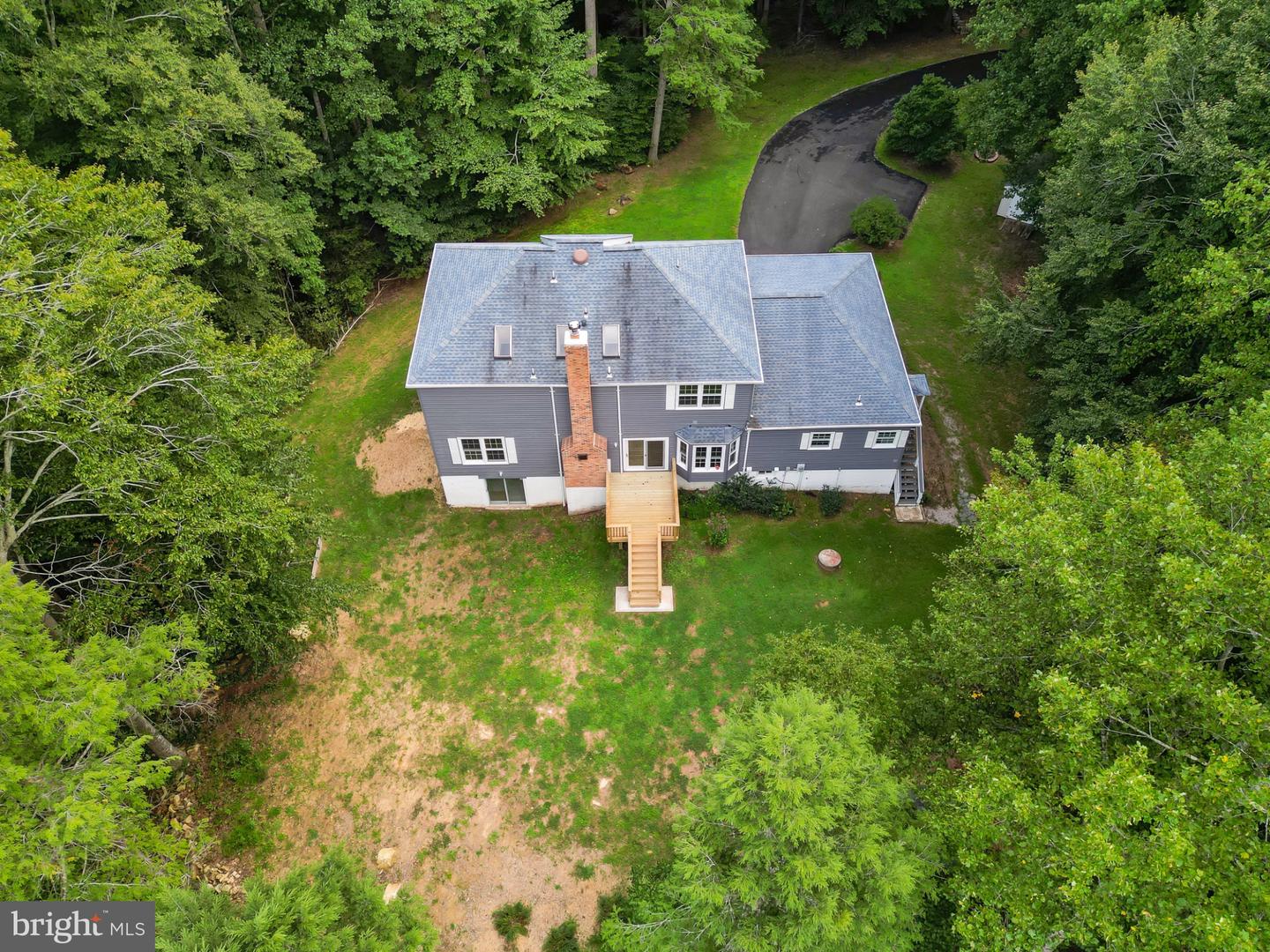 7492 Devon Ln Property Photo 31