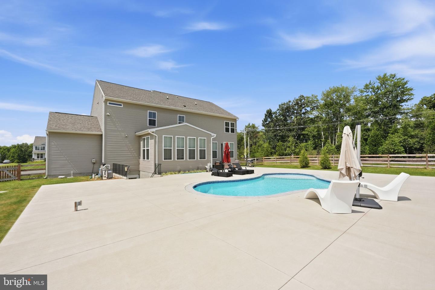 7301 Sugar Magnolia Loop Property Photo 2