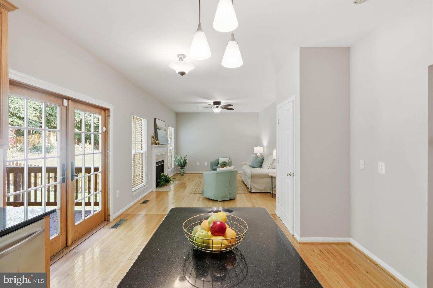 5608 Eppes Island Pl Property Photo 12