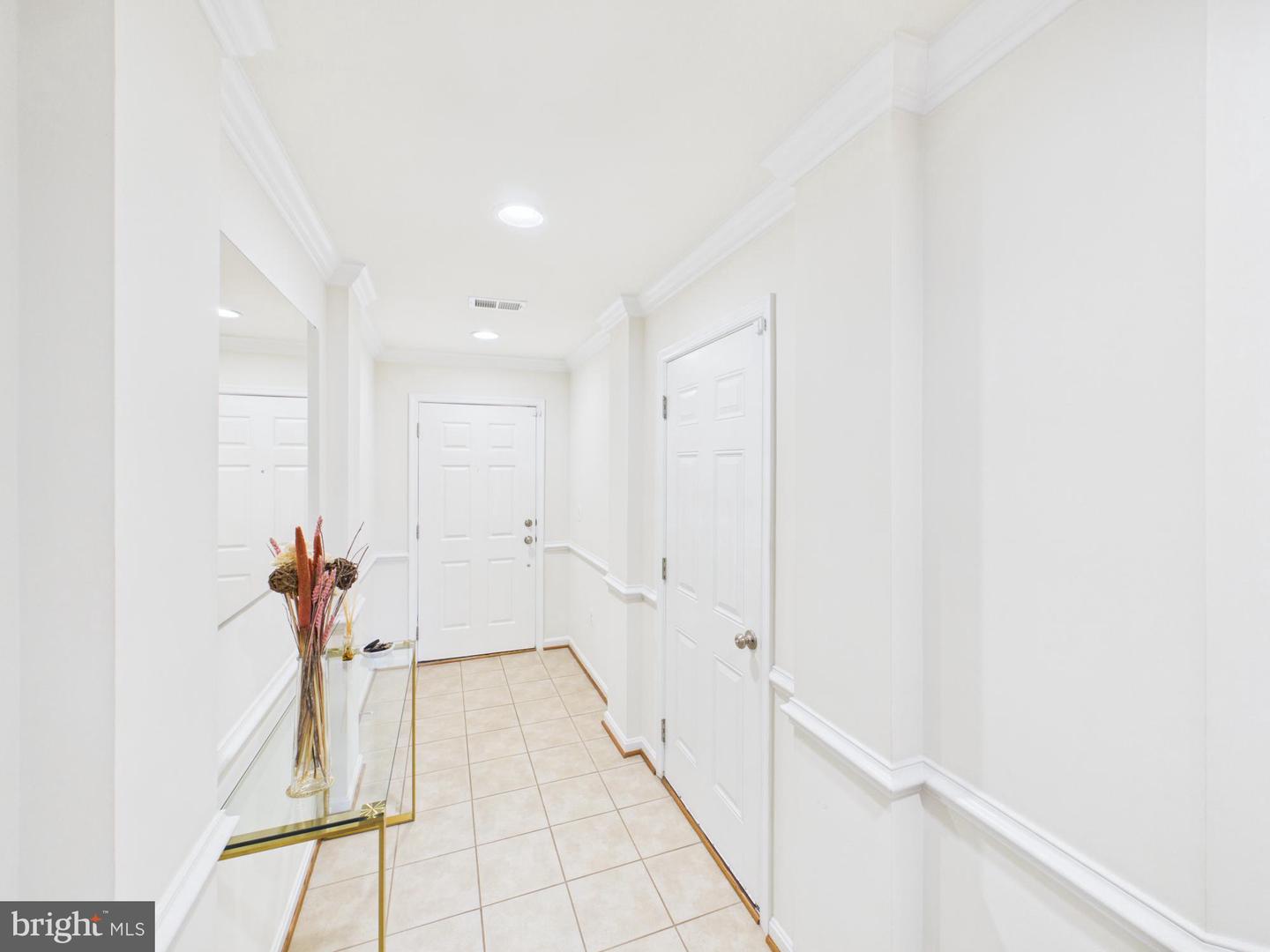 15653 John Diskin Cir Property Photo 3