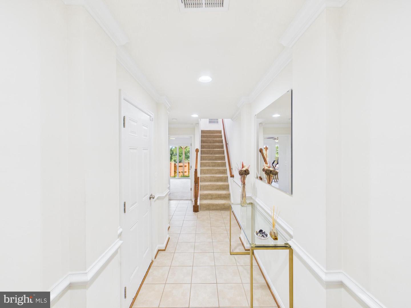 15653 John Diskin Cir Property Photo 4