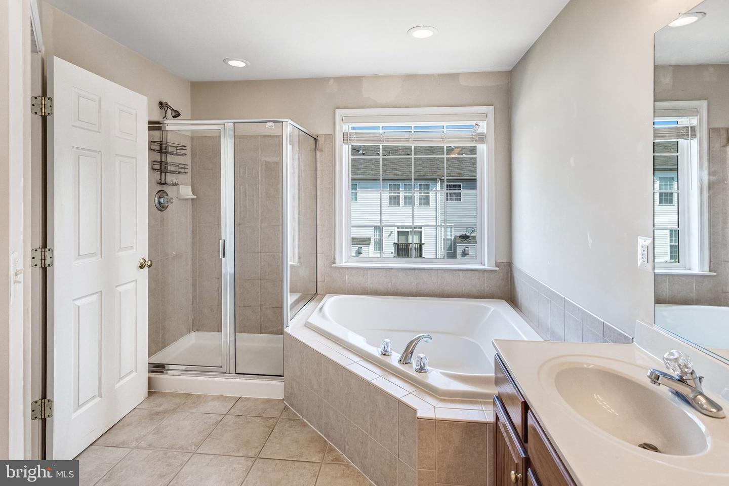 15657 William Bayliss Ct Property Photo 23