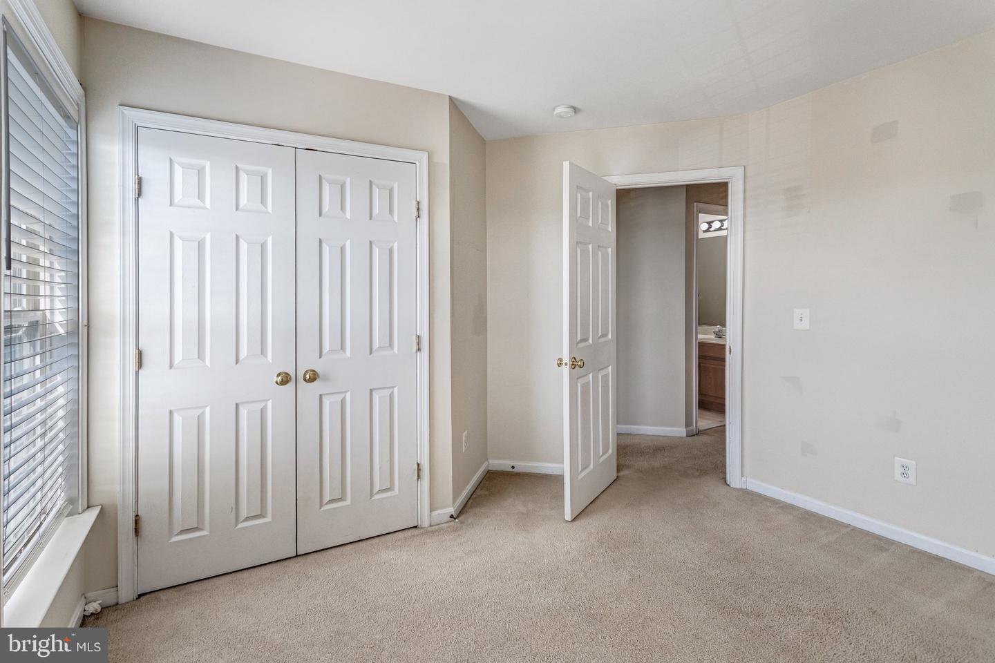15657 William Bayliss Ct Property Photo 29