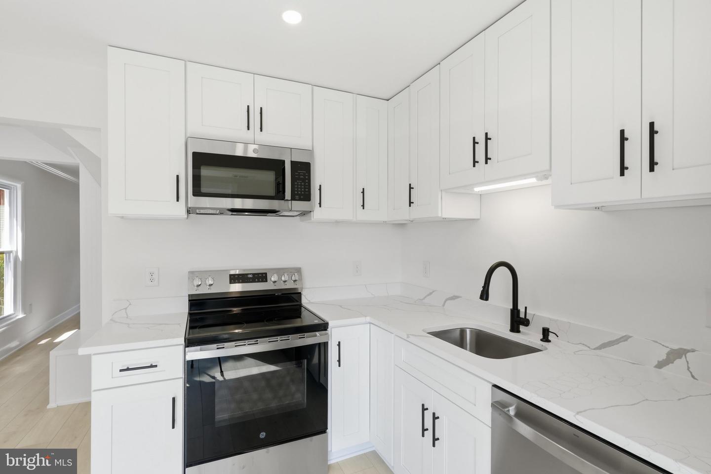 2825 Chablis Cir Property Photo 10