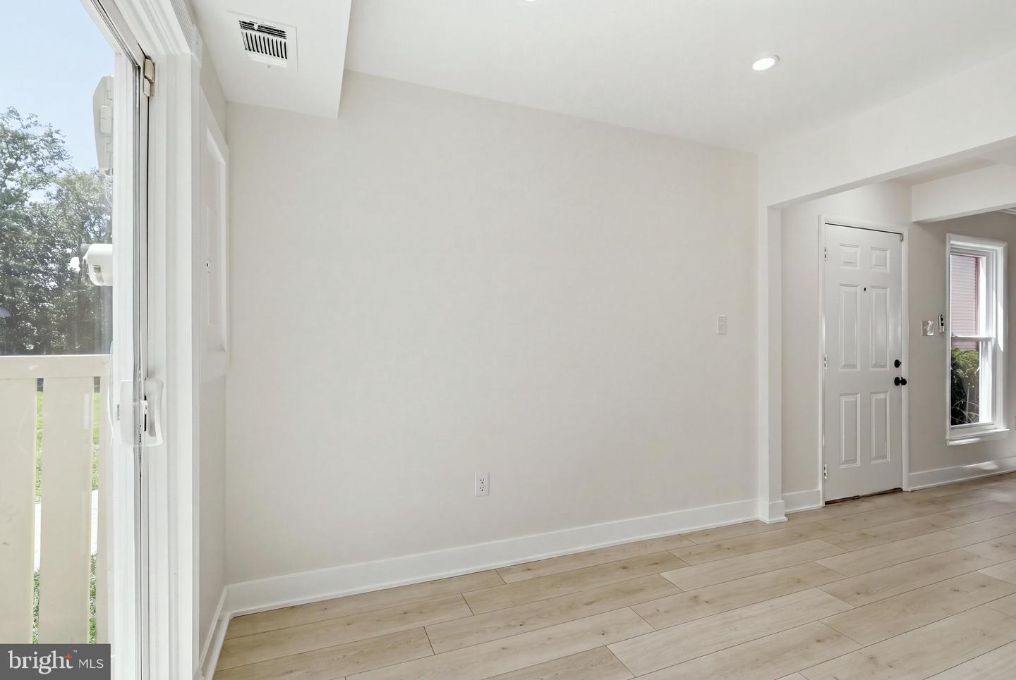 2825 Chablis Cir Property Photo 11