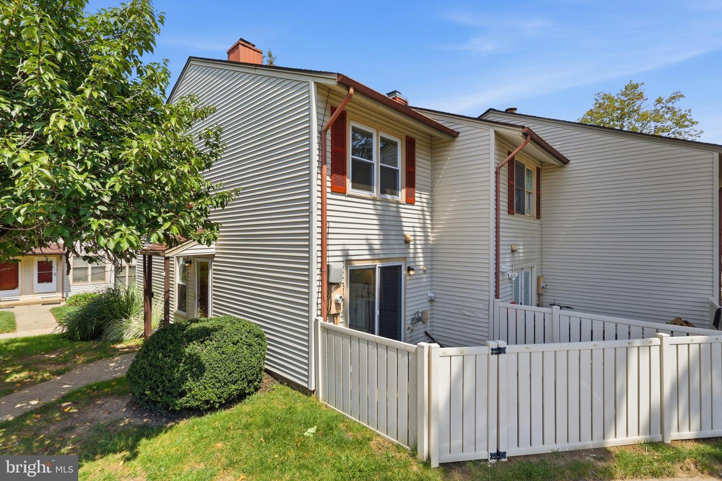 2825 Chablis Cir Property Photo 21