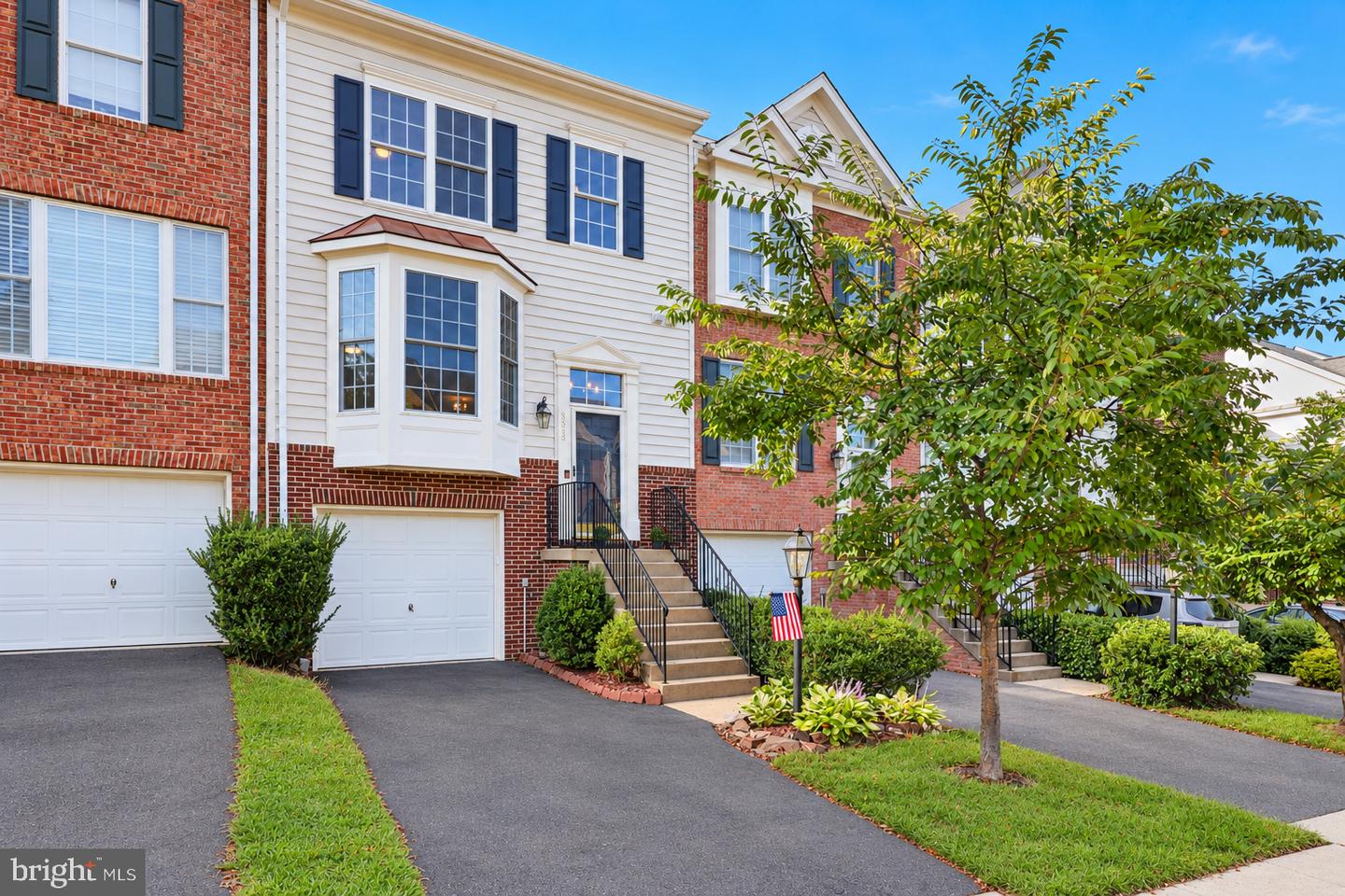 9818 Cheshire Ridge Cir Property Photo 1