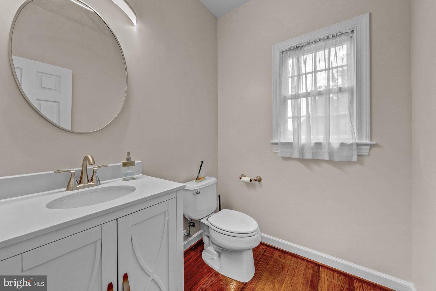 10037 Esteppe Dr Property Photo 27
