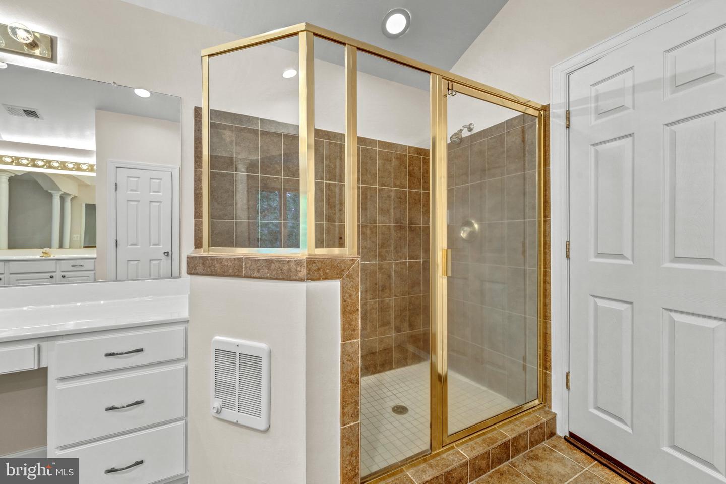 10037 Esteppe Dr Property Photo 40