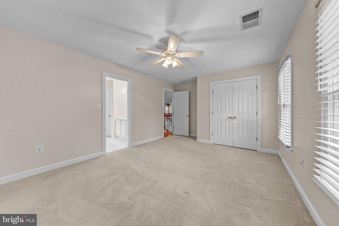 10037 Esteppe Dr Property Photo 45
