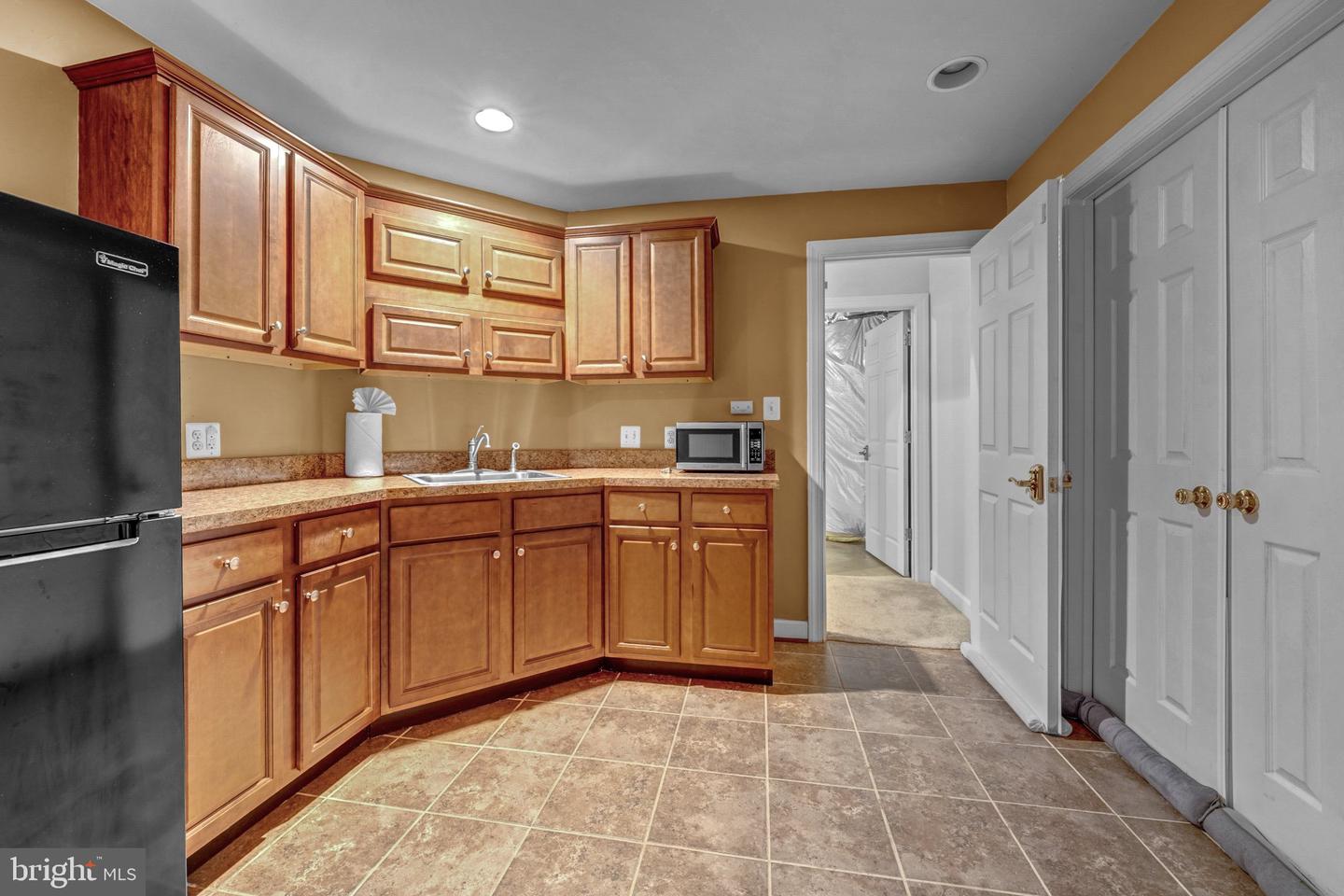 10037 Esteppe Dr Property Photo 52