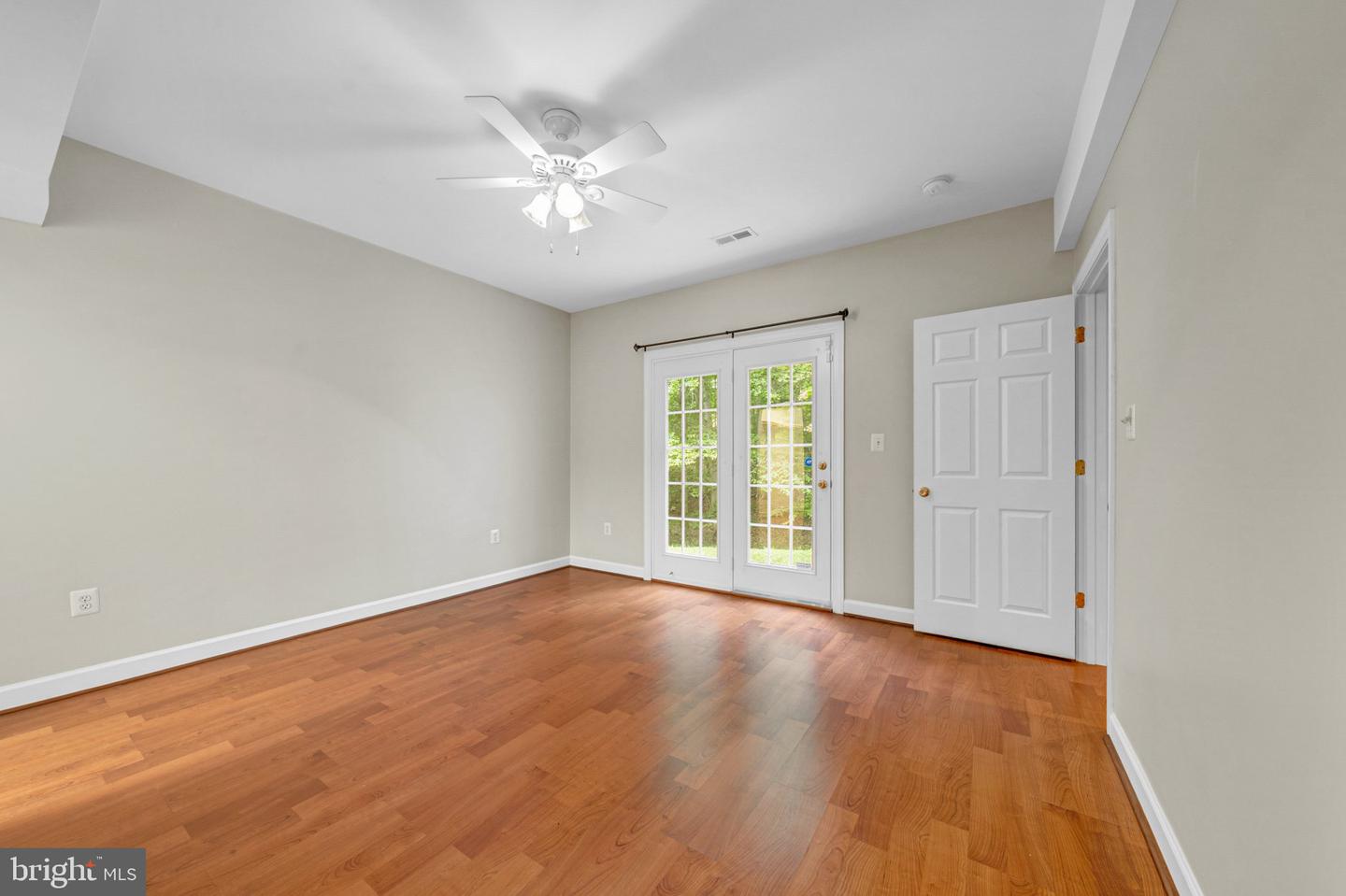 10037 Esteppe Dr Property Photo 53