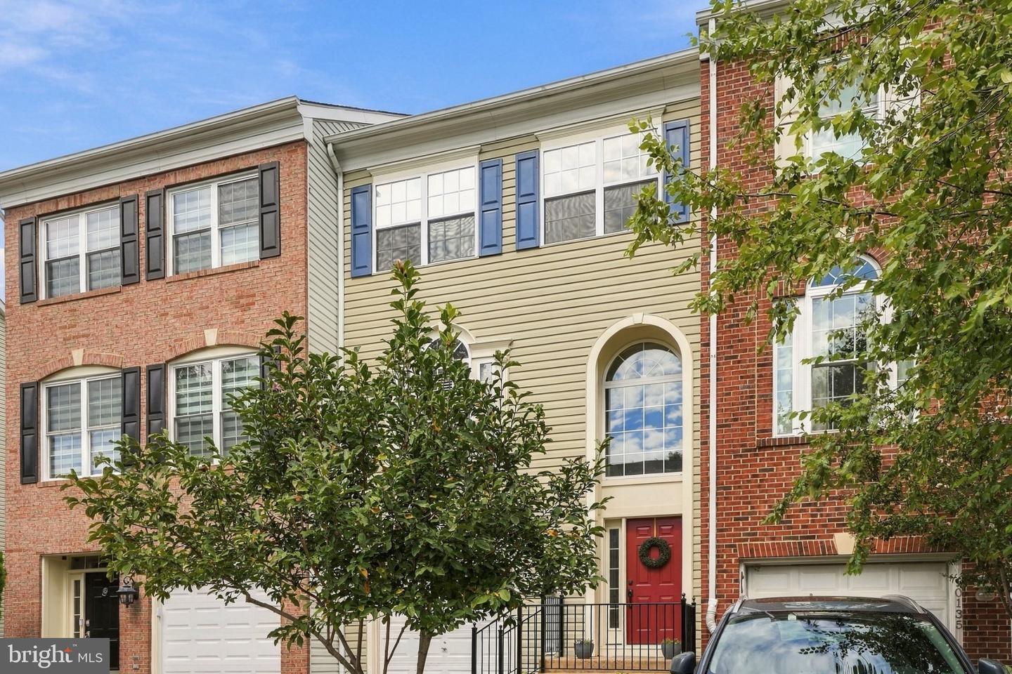 10133 Pale Rose Loop Property Photo 1