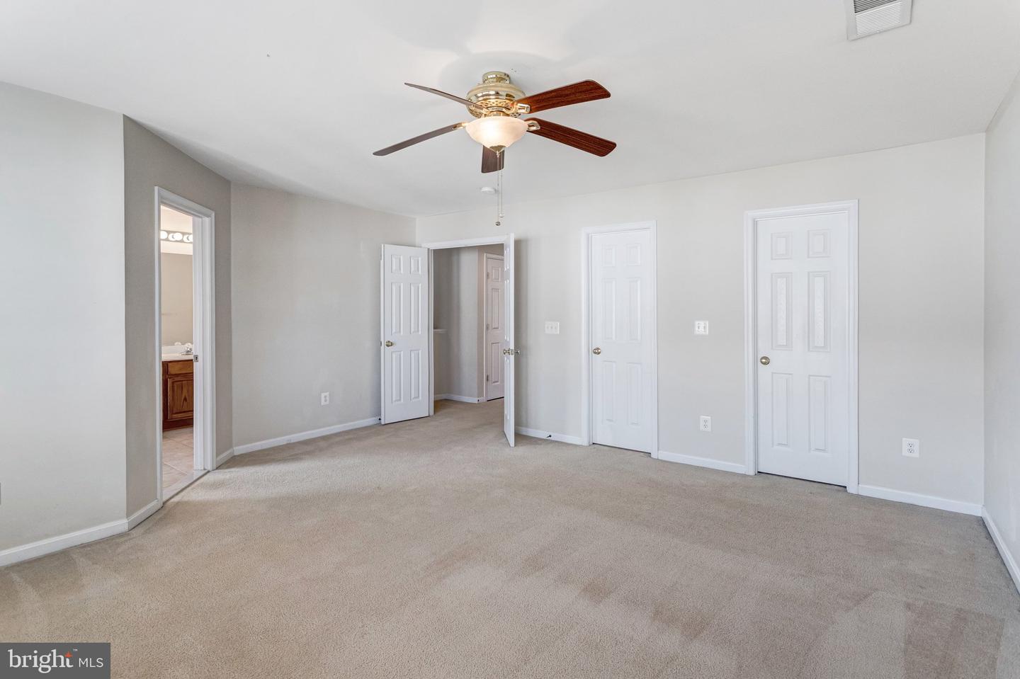 15657 William Bayliss Ct Property Photo 19