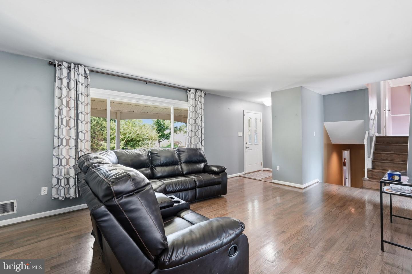 7603 Dublin Dr Property Photo 4