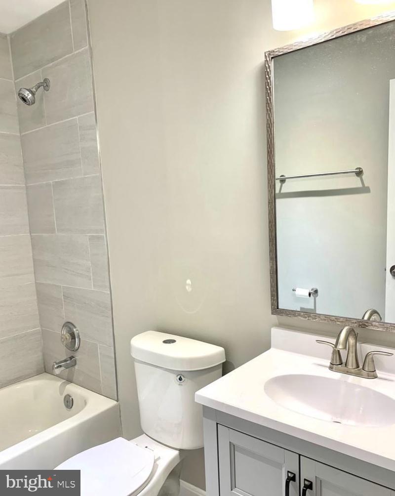 4087 Thackery Property Photo 17