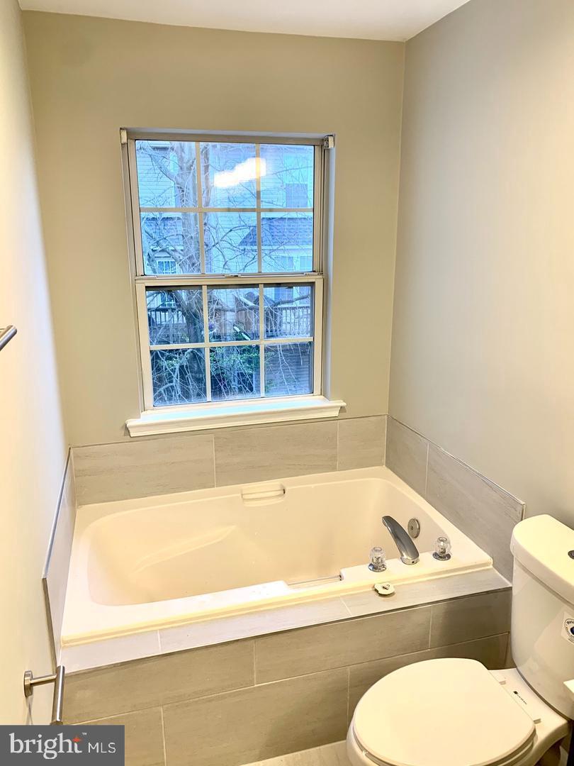4087 Thackery Property Photo 20