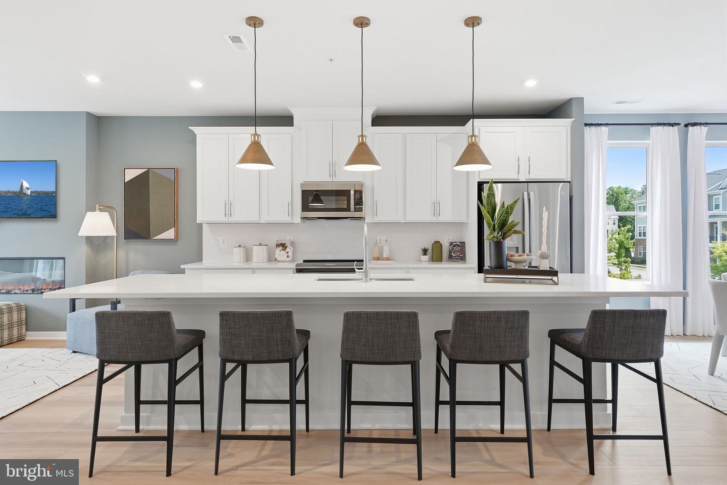 14037 Onyx St Property Photo 3