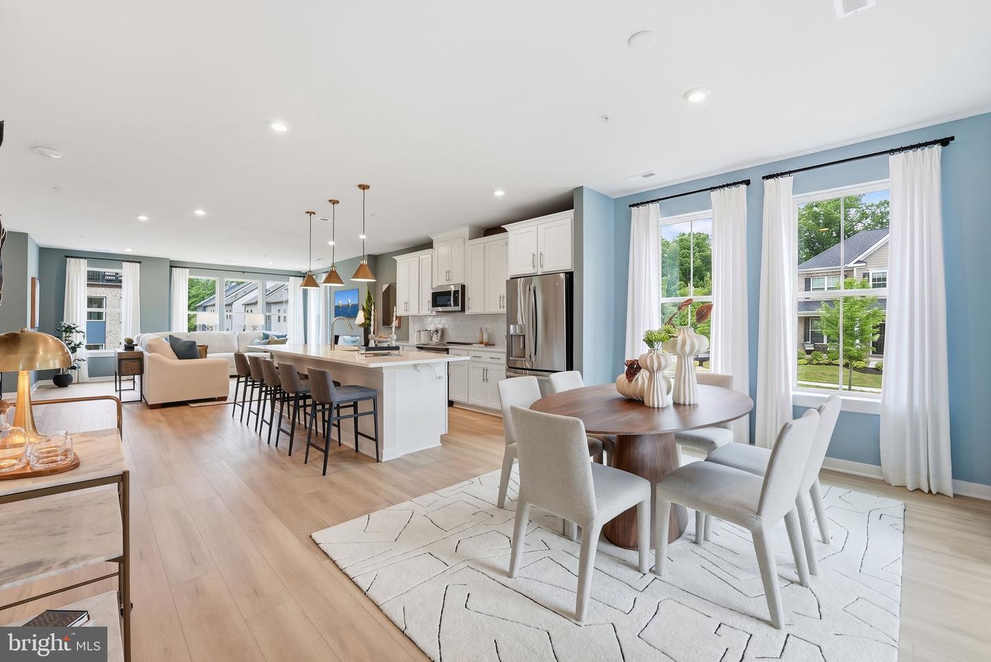 14037 Onyx St Property Photo 6