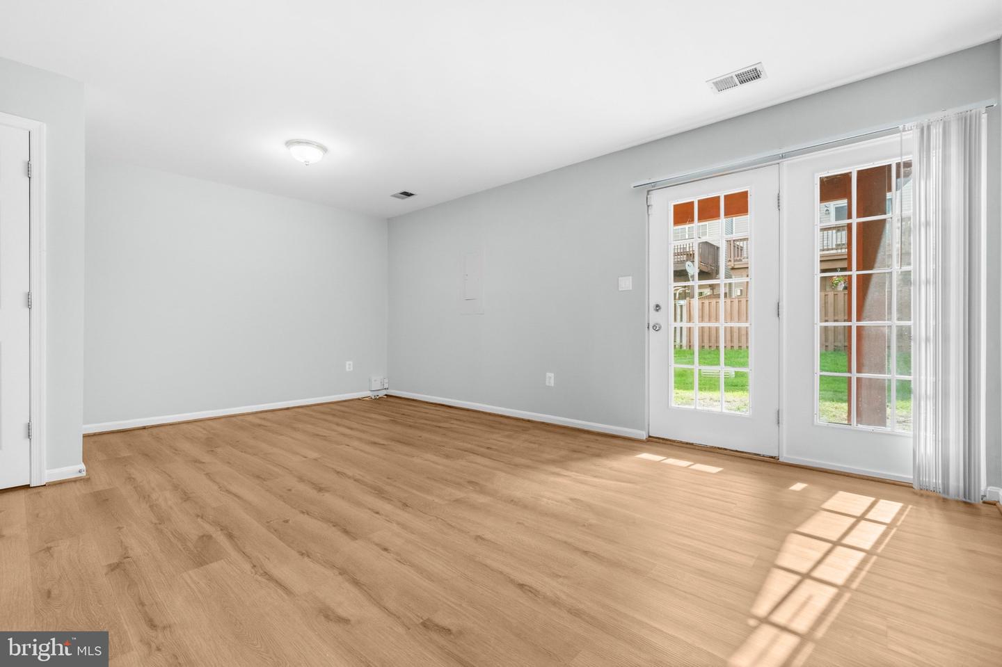 6687 Roderick Property Photo 33