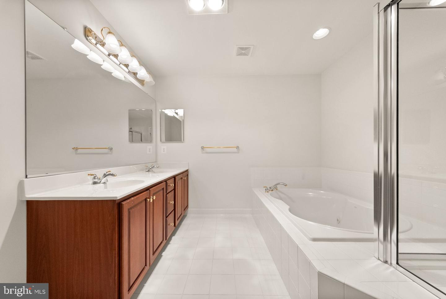 5976 Piney Grove Way Property Photo 31