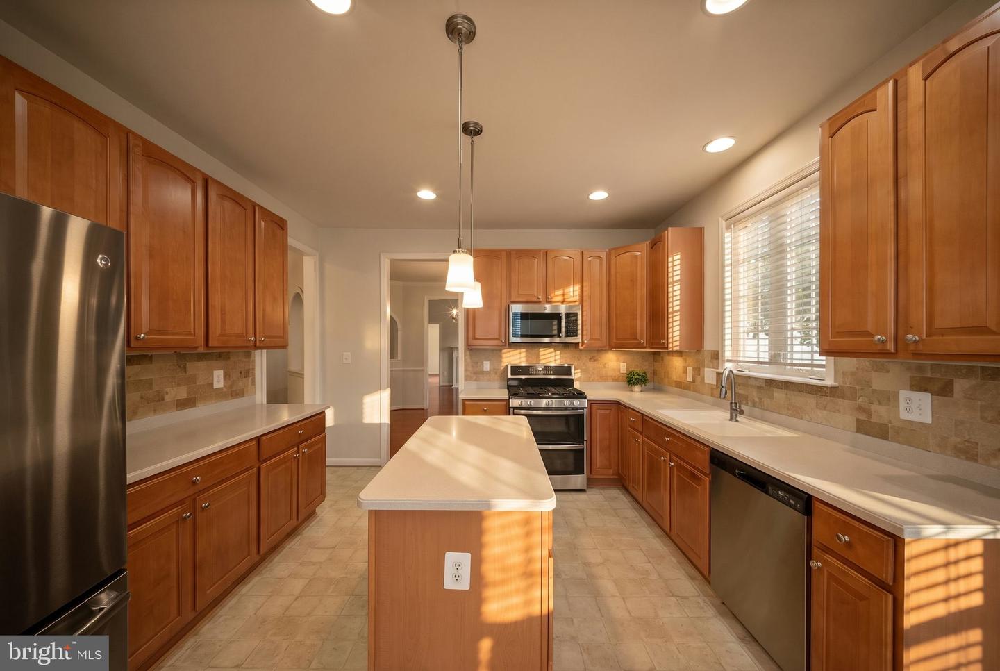 13217 Triple Crown Loop Property Photo 3