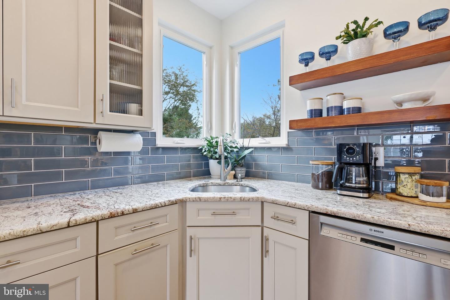 10009 Boreland Ct Property Photo 6